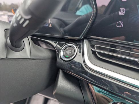 New 2026 Chevrolet Trax RS w/ Sunroof Package FWD image 22