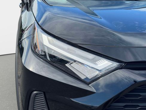 Certified 2025 Toyota RAV4 XLE AWD/4WD image 8