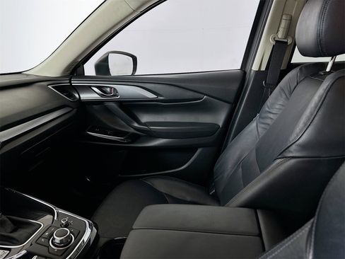 Used 2018 MAZDA CX-9 Touring w/ Touring Premium Package image 26