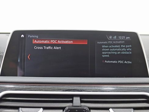 Used 2019 BMW 750i xDrive w/ M Sport Package image 26