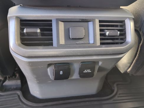 Used 2022 Ford F150 XLT w/ Trailer Tow Package image 27