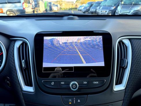 Used 2022 Chevrolet Malibu RS image 20