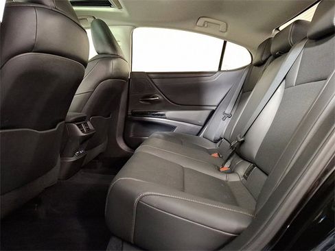 Used 2022 Lexus ES 350 w/ Premium Package image 13