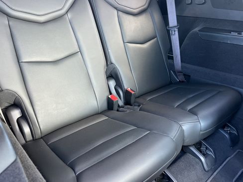 Certified 2025 Cadillac XT6 Premium Luxury image 17