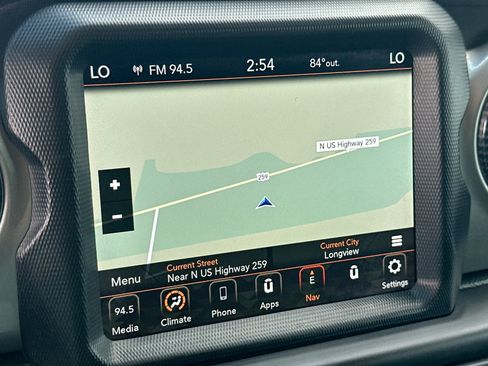 Used 2020 Jeep Wrangler Unlimited Sahara w/ Uconnect 4C Nav & Sound Group AWD/4WD image 18