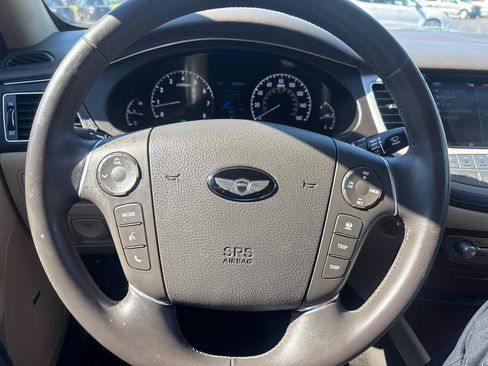 Used 2012 Hyundai Genesis 3.8 w/ Premium Pkg RWD image 15