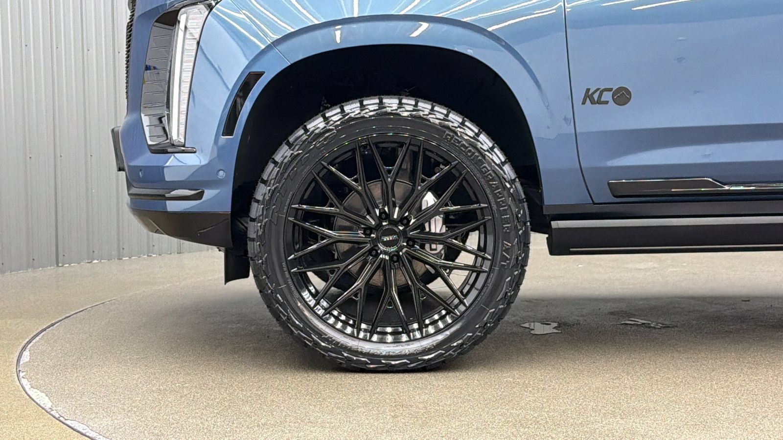 Used 2026 Cadillac Escalade Sport w/ Touring Package AWD/4WD image 9