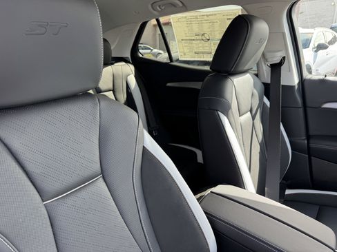 New 2026 Buick Envision Sport Touring AWD/4WD image 9