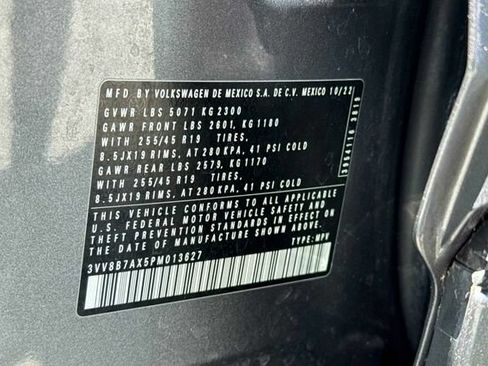 Used 2023 Volkswagen Tiguan SE R-Line AWD/4WD image 28