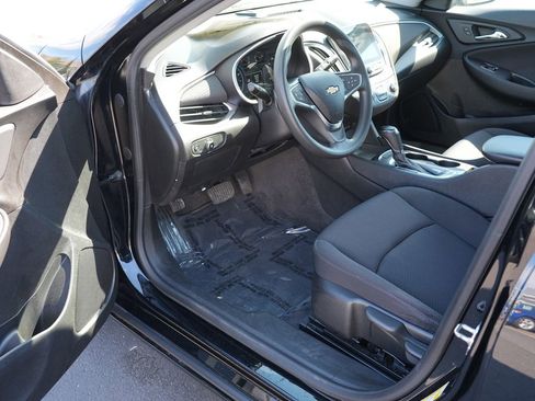 Used 2020 Chevrolet Malibu LS FWD image 13