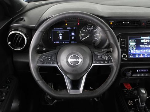 Certified 2024 Nissan Kicks SR FWD image 21
