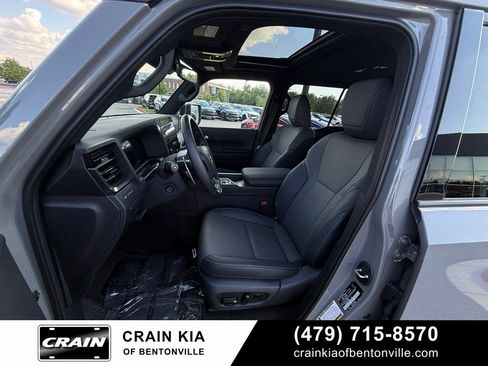 Used 2025 Lexus GX 550 AWD/4WD image 22