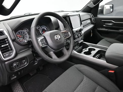 New 2026 RAM 1500 4x4 Crew Cab image 5
