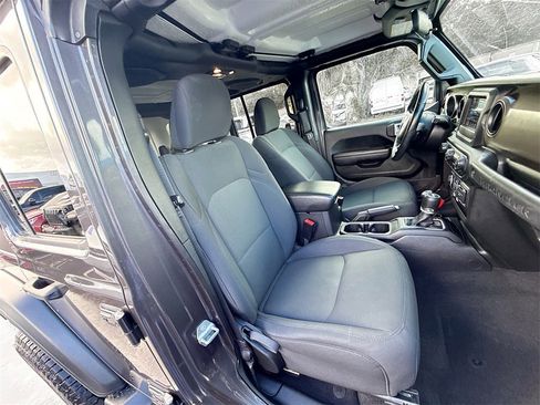 Used 2021 Jeep Wrangler Unlimited Sport image 31