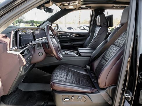 Used 2021 Cadillac Escalade Sport Platinum image 28