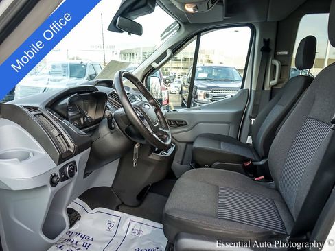 Used 2019 Ford Transit 150 XLT RWD image 9