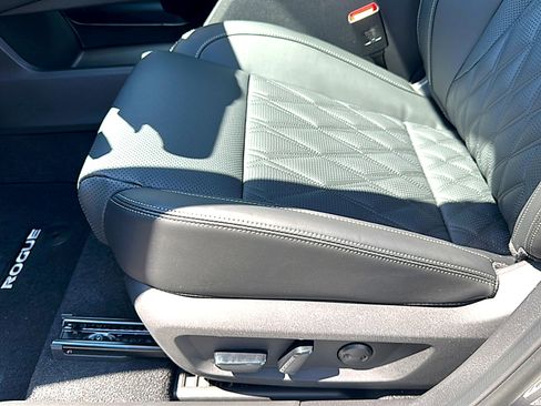 New 2026 Nissan Rogue Platinum AWD/4WD image 12