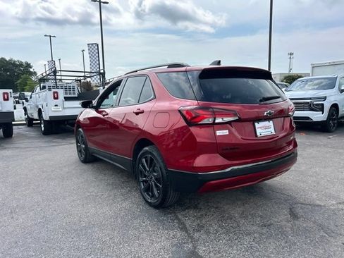 Used 2022 Chevrolet Equinox RS w/ RS Leather Package FWD image 5