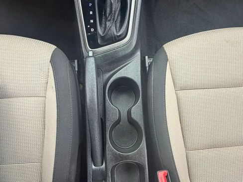 Used 2020 Hyundai Accent SE w/ Cargo Package FWD image 25