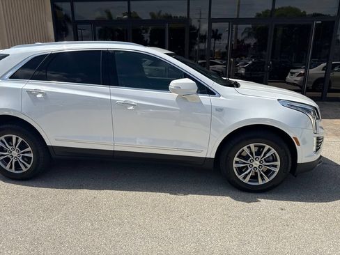 Used 2023 Cadillac XT5 Premium Luxury AWD/4WD image 16