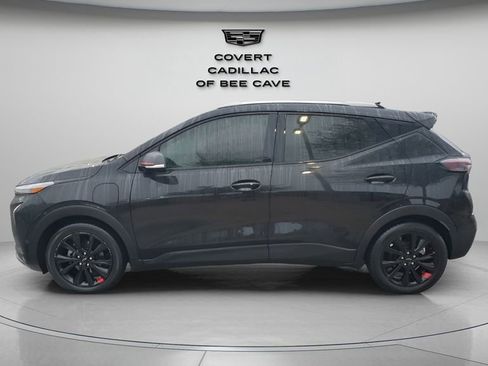 Used 2023 Chevrolet Bolt EUV LT w/ Redline Edition image 5