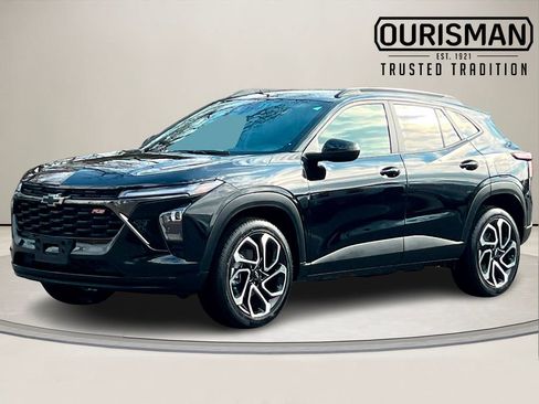 Used 2024 Chevrolet Trax RS image 2