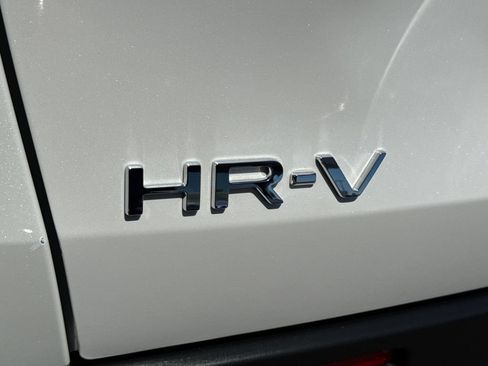 Used 2024 Honda HR-V Sport image 10