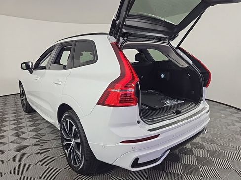 New 2025 Volvo XC60 B5 Plus w/ Protection Package Premier image 11