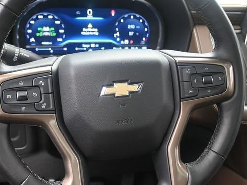 Used 2023 Chevrolet Tahoe High Country AWD/4WD image 13