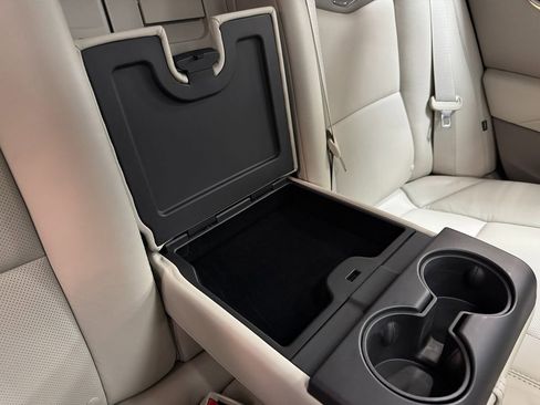 Used 2013 Cadillac XTS Platinum image 55