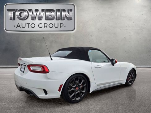 Used 2019 FIAT 124 Spider Abarth w/ Convenience Group RWD image 4