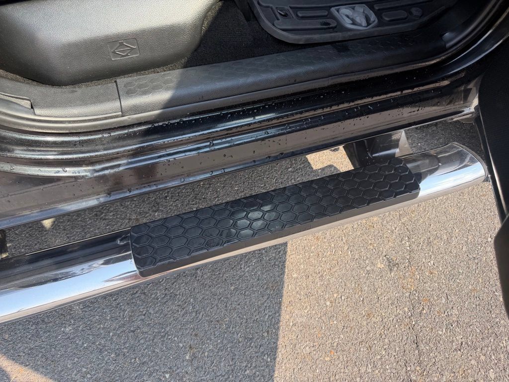 Used 2015 RAM 1500 Big Horn RWD image 31