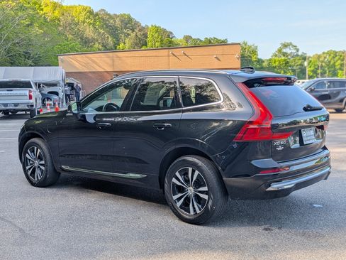 Used 2023 Volvo XC60 T8 Core image 7