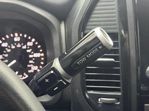 Used 2024 Nissan Titan PRO-4X w/ Off Road Protection Package image 31