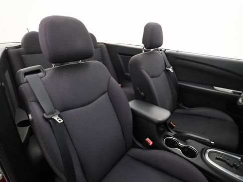 Used 2013 Chrysler 200 Touring image 19