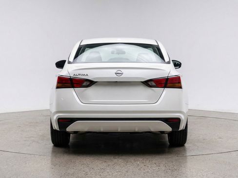 Used 2025 Nissan Altima 2.5 SV image 7