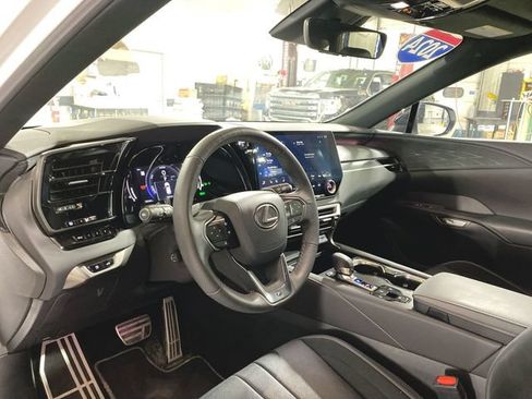 Used 2024 Lexus RX 500h F Sport w/ Cold Area Package AWD/4WD image 2