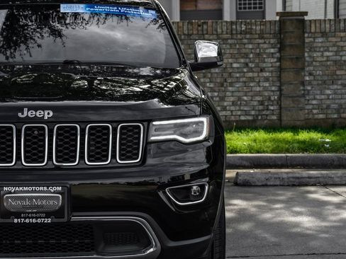 Used 2022 Jeep Grand Cherokee Limited w/ Tech Group image 59