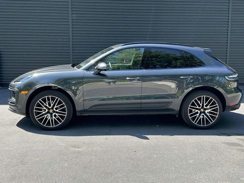 Certified 2026 Porsche Macan AWD/4WD image 2