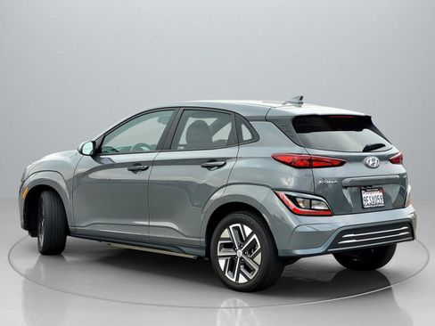 Certified 2023 Hyundai Kona SE w/ Cargo Package image 5