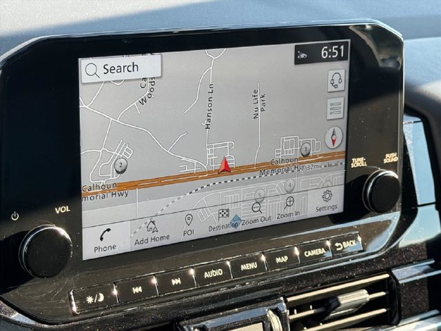 Used 2025 Nissan Pathfinder SL FWD image 25