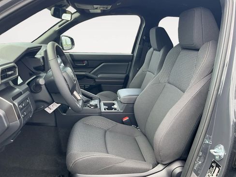 New 2026 Toyota 4Runner SR5 AWD/4WD image 9