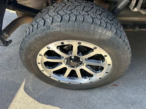 Used 2018 Ford F150 XLT w/ Equipment Group 301A Mid AWD/4WD image 10