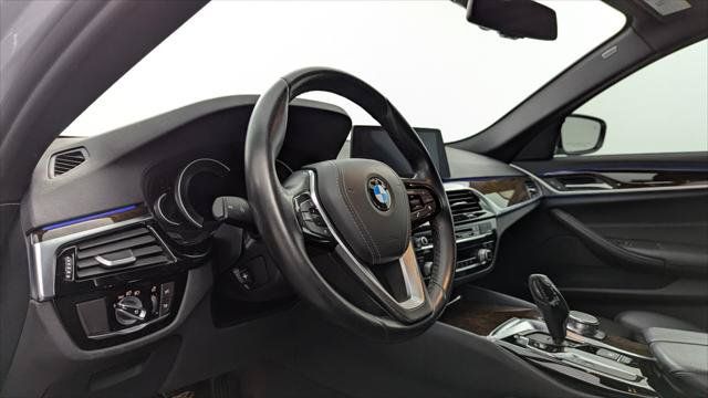 Used 2019 BMW 530e w/ Convenience Package RWD image 22