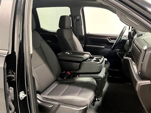 Used 2025 Chevrolet Silverado 1500 LT image 29
