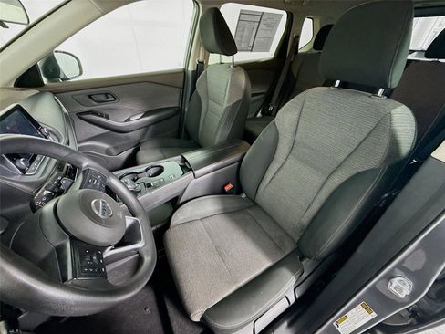 Used 2021 Nissan Rogue S FWD image 2