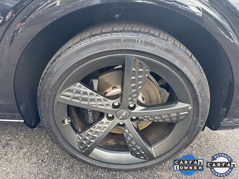 Used 2025 Genesis GV70 3.5T Sport w/ Sport Prestige Package image 9