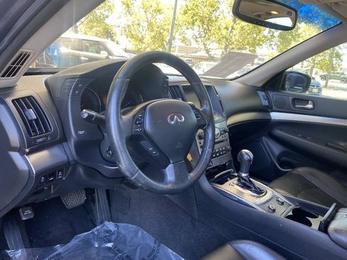 Used 2011 INFINITI G37 Journey w/ Premium Pkg RWD image 16
