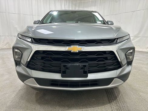 Used 2023 Chevrolet Blazer LT image 3