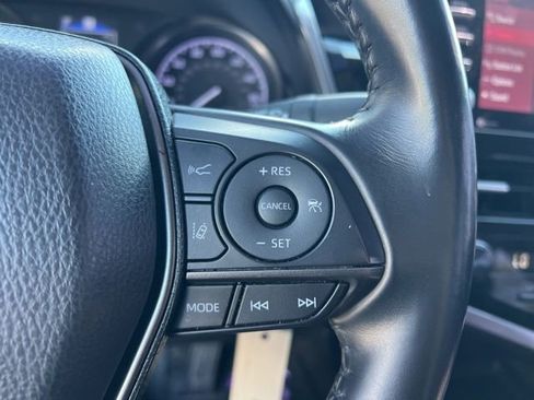 Used 2021 Toyota Camry SE image 15